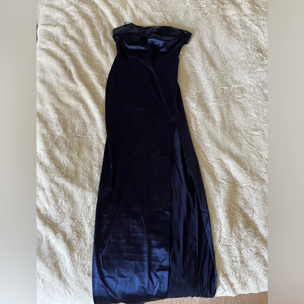Floor length navy blue satin gown!